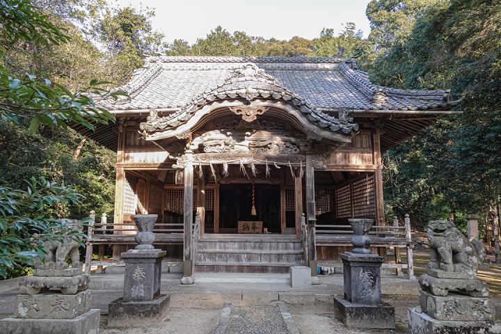『松峡八幡宮（栗田八幡宮）』神功皇后が羽白熊鷲と戦うために「松峡宮」を建て、戦に勝利した皇后が「心安し」といったことから夜須と呼ぶようになったの画像